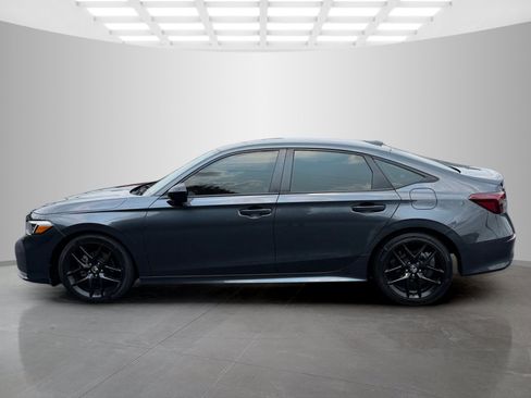 Used 2025 Honda Civic Sport image 3