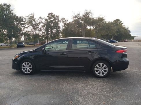 Used 2023 Toyota Corolla LE image 7