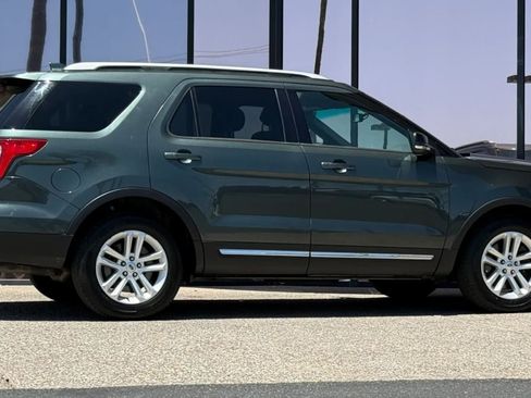 Used 2016 Ford Explorer XLT w/ Equipment Group 202A FWD image 13