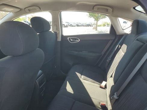 Used 2019 Nissan Sentra SV FWD image 8