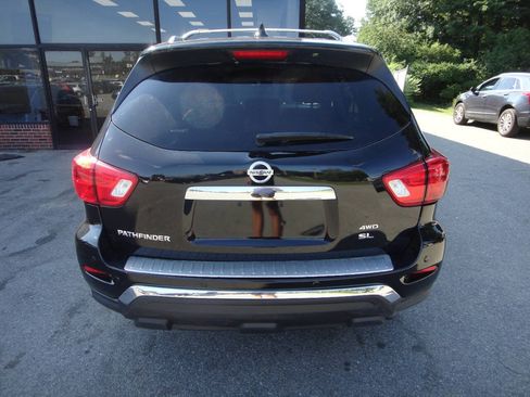 Used 2020 Nissan Pathfinder SL AWD/4WD image 5