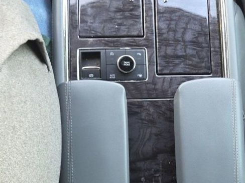 Used 2020 Lincoln Navigator Reserve w/ Luxury Package image 41