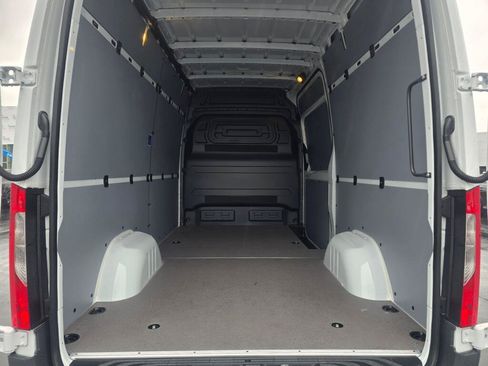 New 2026 Mercedes-Benz Sprinter 2500 image 17
