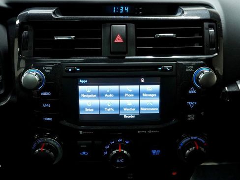 Used 2019 Toyota 4Runner TRD Off-Road Premium image 18