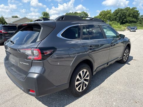 Certified 2024 Subaru Outback Premium w/ Popular Package #1A AWD/4WD image 5