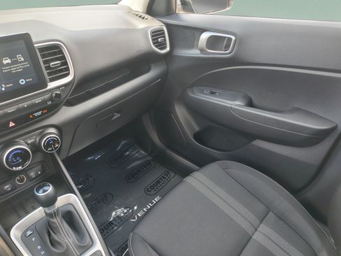 New 2026 Hyundai Venue SEL FWD image 13
