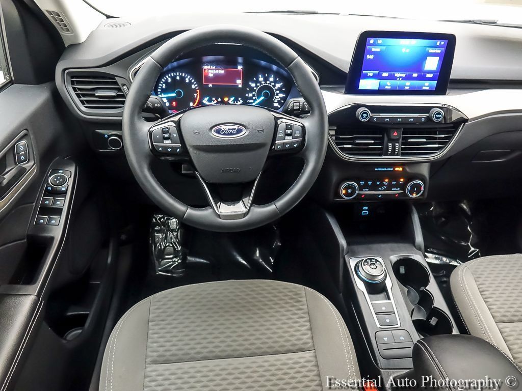 Used 2022 Ford Escape SE w/ Cold Weather Package AWD/4WD image 12