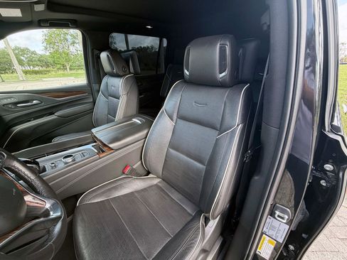 Used 2021 Cadillac Escalade ESV Premium Luxury w/ Performance Package RWD image 24