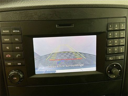 Used 2020 Mercedes-Benz Metris image 12
