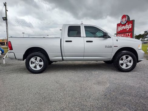 Used 2014 RAM 1500 Express AWD/4WD image 8