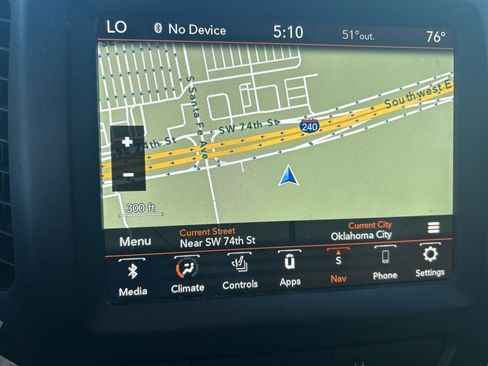 Used 2023 Jeep Cherokee Altitude Lux image 10