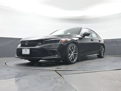 Used 2024 Honda Civic Touring image 31