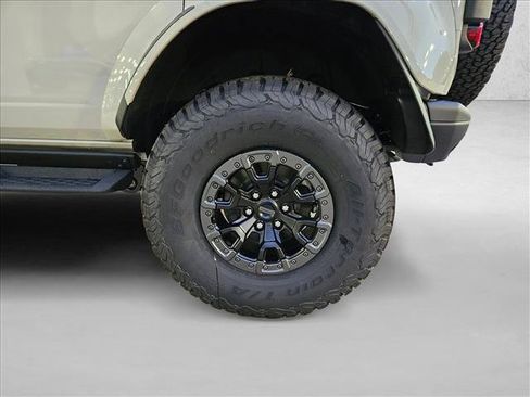 New 2026 Ford Bronco Raptor w/ Interior Carbon Fiber Pack AWD/4WD image 10