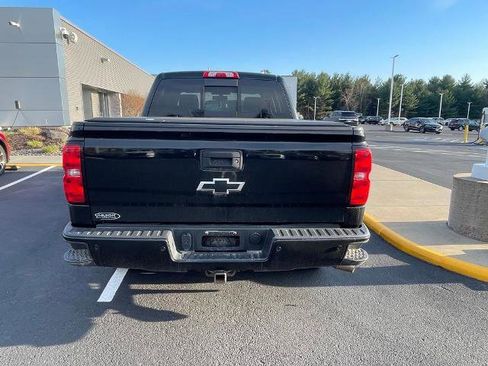 Used 2017 Chevrolet Silverado 1500 LT w/ All Star Edition AWD/4WD image 4