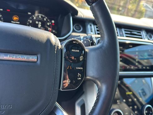 Used 2022 Land Rover Range Rover P525 Westminster Edition image 19