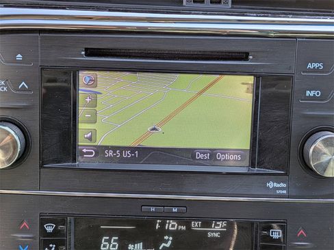 Used 2013 Toyota Avalon XLE image 22