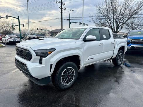 New 2026 Toyota Tacoma TRD Sport image 15