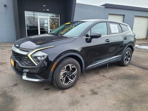 Used 2023 Kia Sportage LX image 2