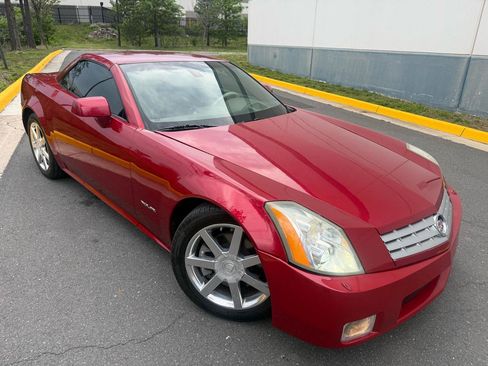 Used 2004 Cadillac XLR RWD image 15