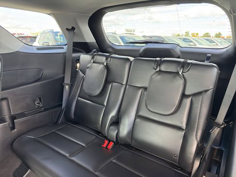 Used 2021 Ford Explorer XLT w/ Equipment Group 202A image 36