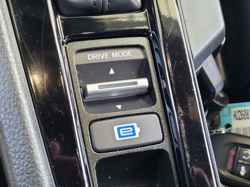 Used 2024 Honda Accord Sport image 15