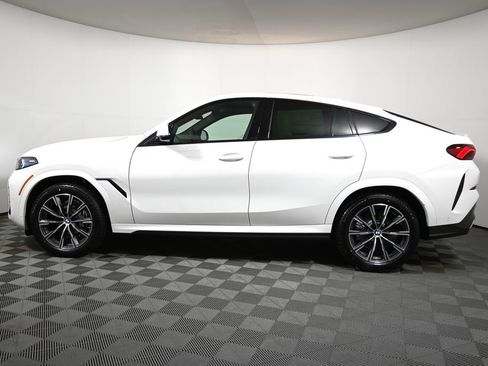 New 2026 BMW X6 xDrive40i w/ Climate Comfort Package image 2