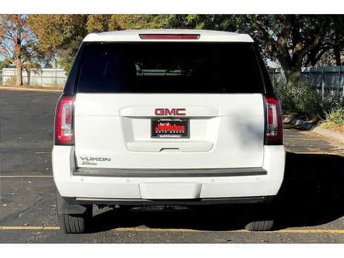 Used 2020 GMC Yukon SLT AWD/4WD image 4