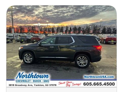 Used 2021 Chevrolet Traverse High Country image 36