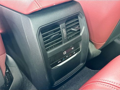 Used 2024 BMW M440i Convertible RWD image 26