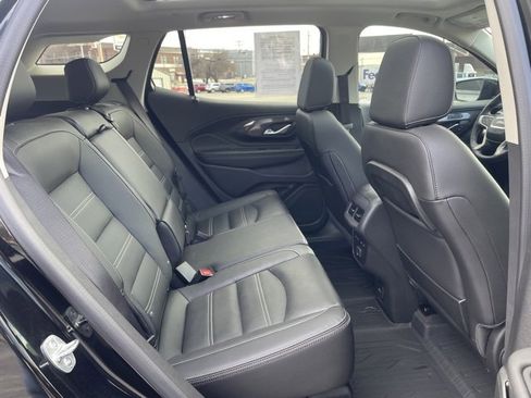 Used 2024 GMC Terrain Denali w/ Black Diamond Edition image 39