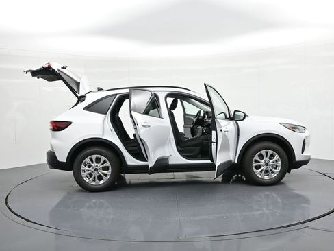 New 2026 Ford Escape Active w/ Cold Weather Package image 31