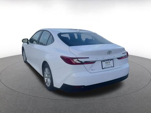 Used 2025 Toyota Camry LE image 11