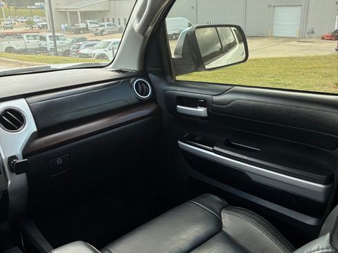 Used 2018 Toyota Tundra Limited image 26