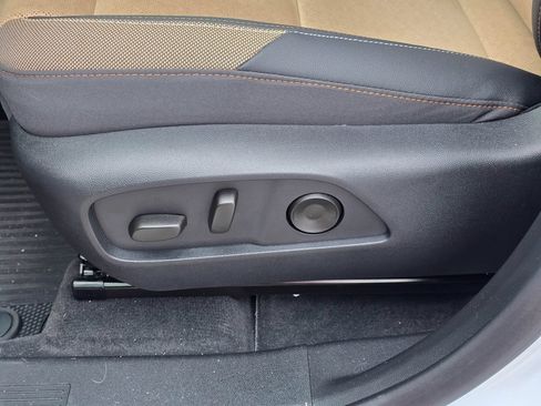Used 2026 Chevrolet Equinox ACTIV w/ Convenience Package III FWD image 11