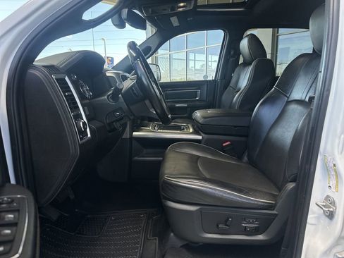Used 2018 RAM 3500 Laramie Longhorn AWD/4WD image 14
