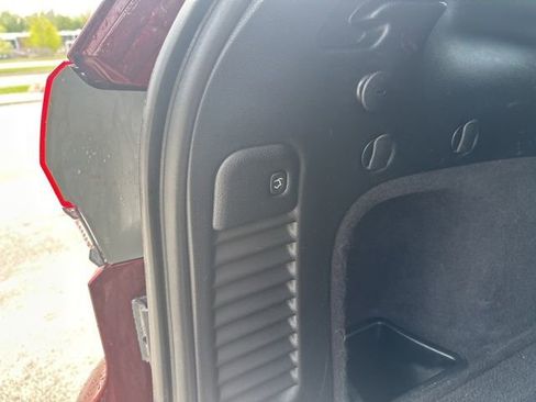 Used 2019 Jeep Grand Cherokee Limited AWD/4WD image 13