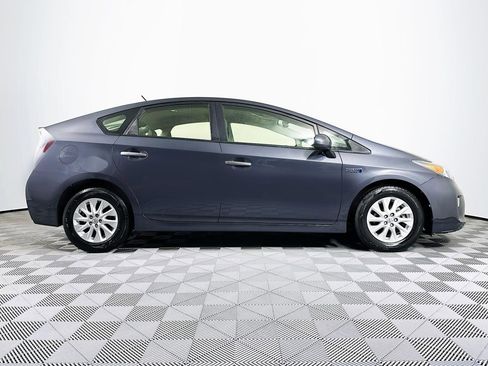 Used 2015 Toyota Prius Prime Plug-In Hybrid image 7