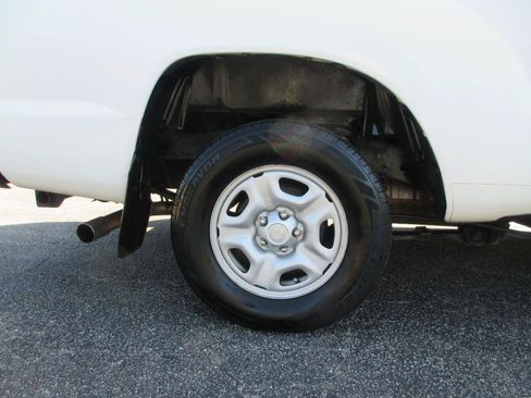 Used 2012 Toyota Tacoma 2WD Regular Cab image 18