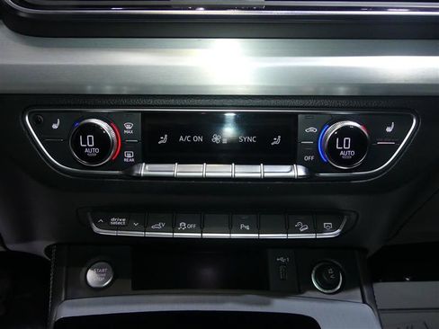 Used 2021 Audi Q5 e Premium Plus w/ Premium Plus Package AWD/4WD image 36