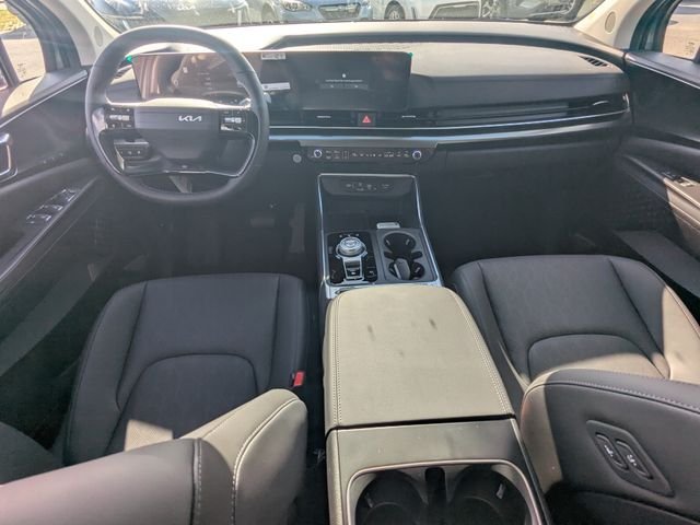 New 2027 Kia Carnival SX w/ Dark Edition Package FWD image 15