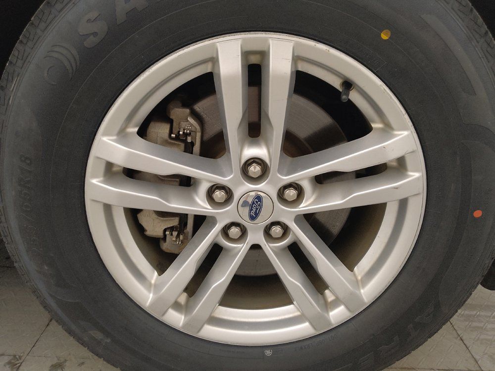 Used 2021 Ford Explorer XLT RWD image 31