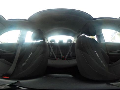 Used 2025 Hyundai Elantra SEL image 43