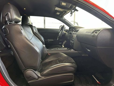Used 2014 Dodge Challenger SRT8 Core w/ Satin Vapor Edition image 21