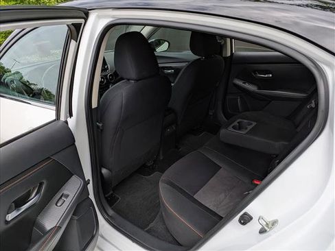 Used 2023 Nissan Sentra SR w/ Electronics Package FWD image 18