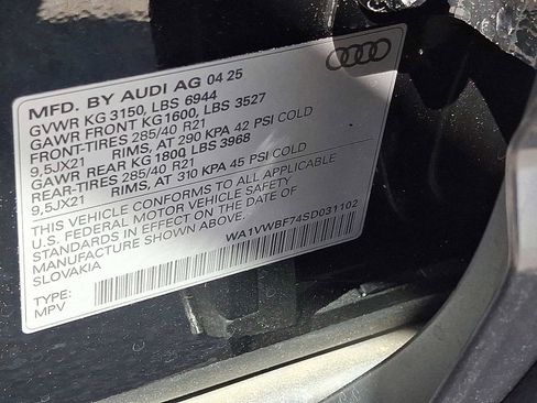 New 2025 Audi SQ7 Prestige image 17