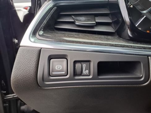 Certified 2021 Cadillac XT5 Premium Luxury image 13