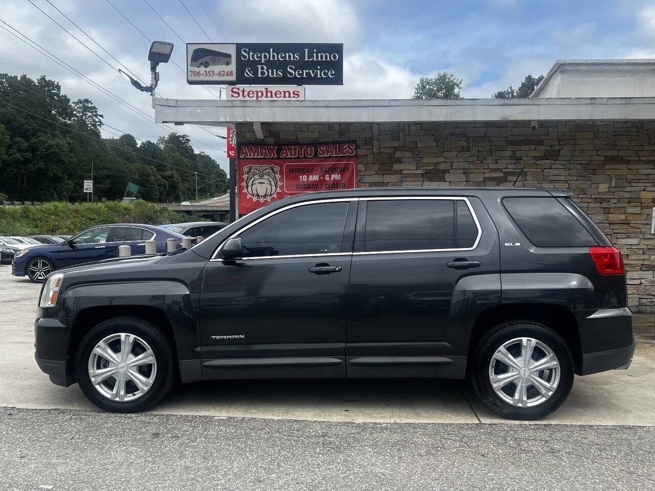 Used 2017 GMC Terrain SLE FWD image 3