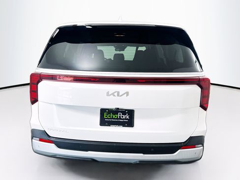 Used 2026 Kia Carnival FWD image 7