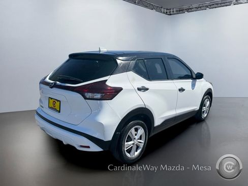Used 2022 Nissan Kicks S FWD image 4