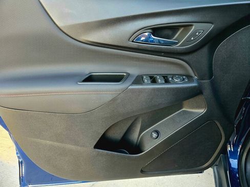 Used 2022 Chevrolet Equinox RS image 31